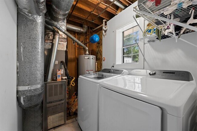 Building Photo - 6338 Stablewood Way