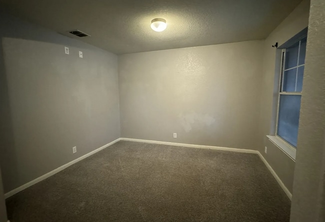 Building Photo - 9334 Ingleton