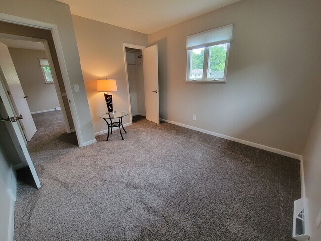 Building Photo - 2901 Darby Ct