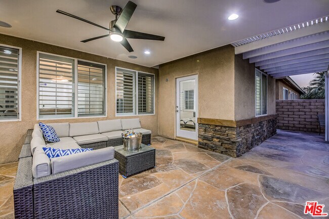 Building Photo - 82580 Yeager Way