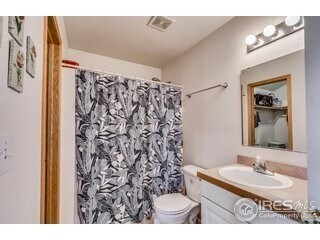 Building Photo - Charming Waterglen 3 Bedroom with a Den!