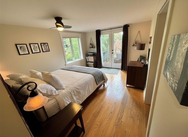 Building Photo - 4Bd/2.75Ba Seattle Home