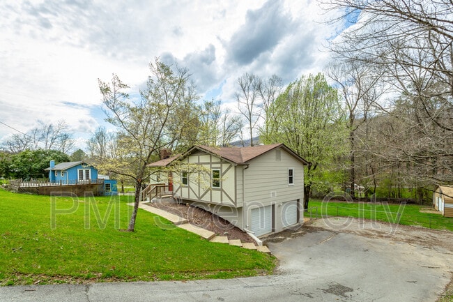 Building Photo - 5907 Browntown Rd