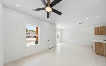 Building Photo - 4984 Alexa Rd