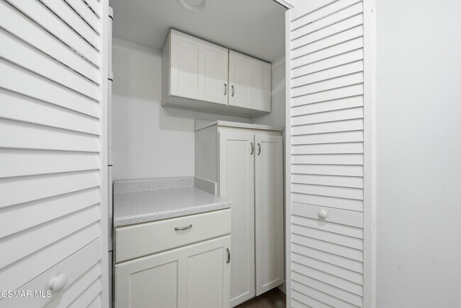 Building Photo - 5841 Cape Horn Dr