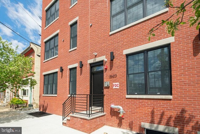 Building Photo - 2623 Christian St