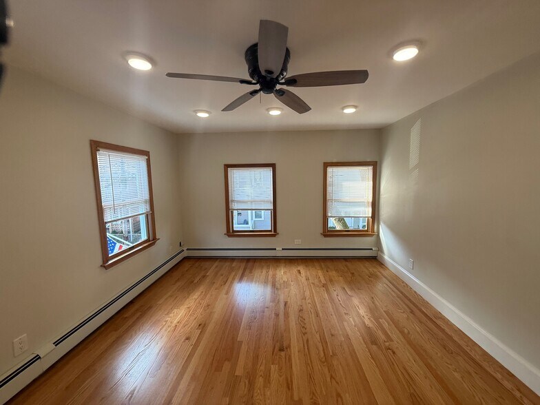 Building Photo - 48 Shannon St