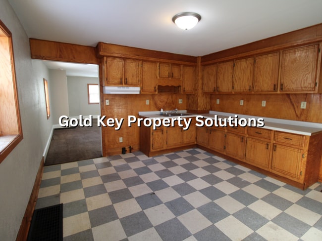 Building Photo - 3 BR House with 2 FULL Baths and Central Air NO SECTION 8