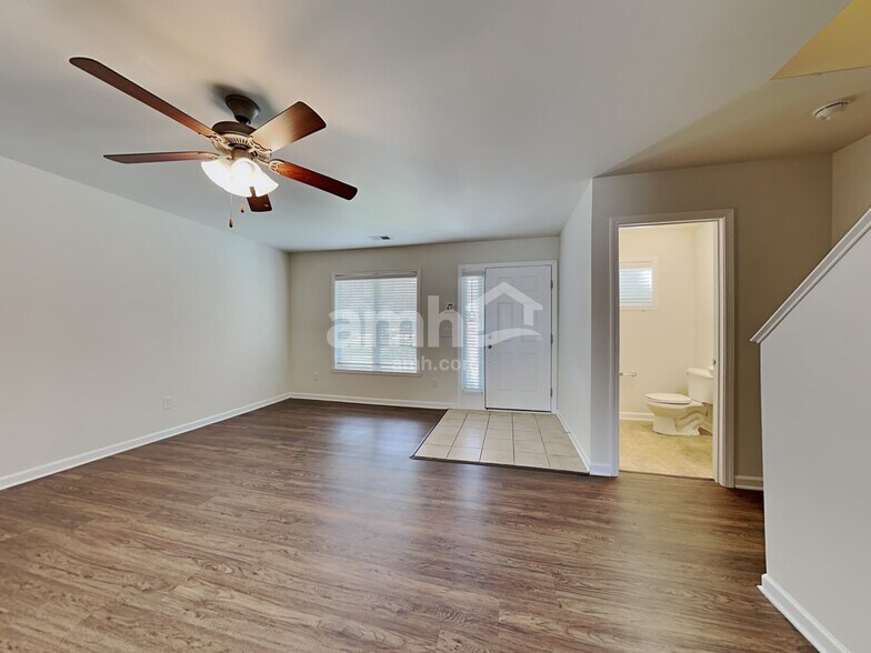 Building Photo - 4019 Tarrant Trace Cir