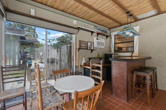 Building Photo - 15739 75th Way N