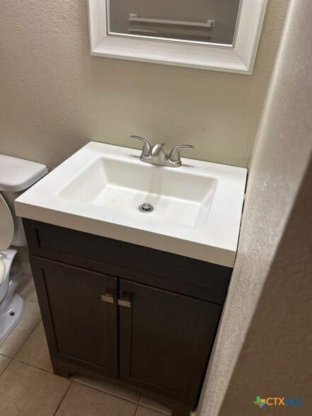 Building Photo - 1202 Alta Mira Dr