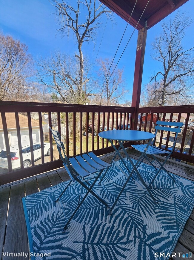 Building Photo - 458 Hillside Ave