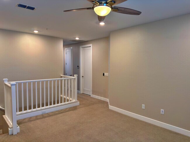 Building Photo - 3855 S McQueen Rd