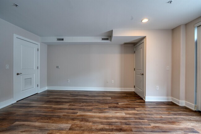 Building Photo - 1040 John F. Kennedy Blvd