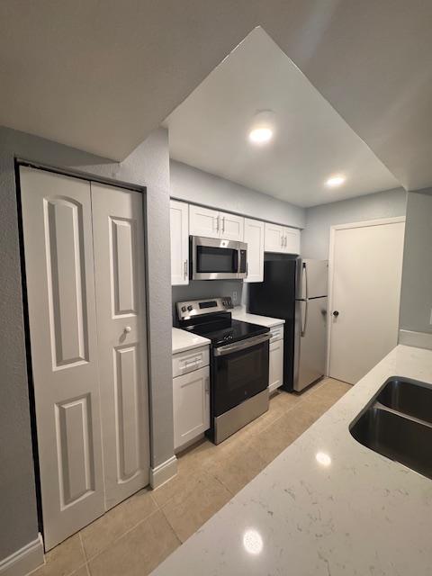 Building Photo - 3032 Parkway Blvd