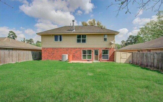 Building Photo - 2306 Pine Cone Dr