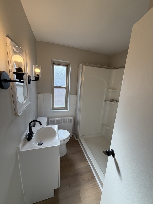 Building Photo - 7139 Eastlawn Dr