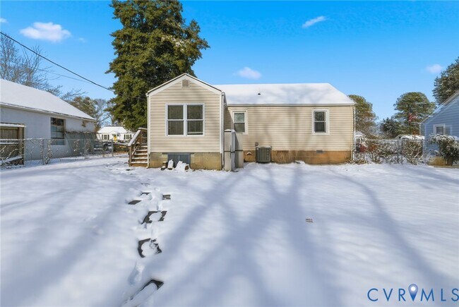 Building Photo - 7117 Brigham Rd