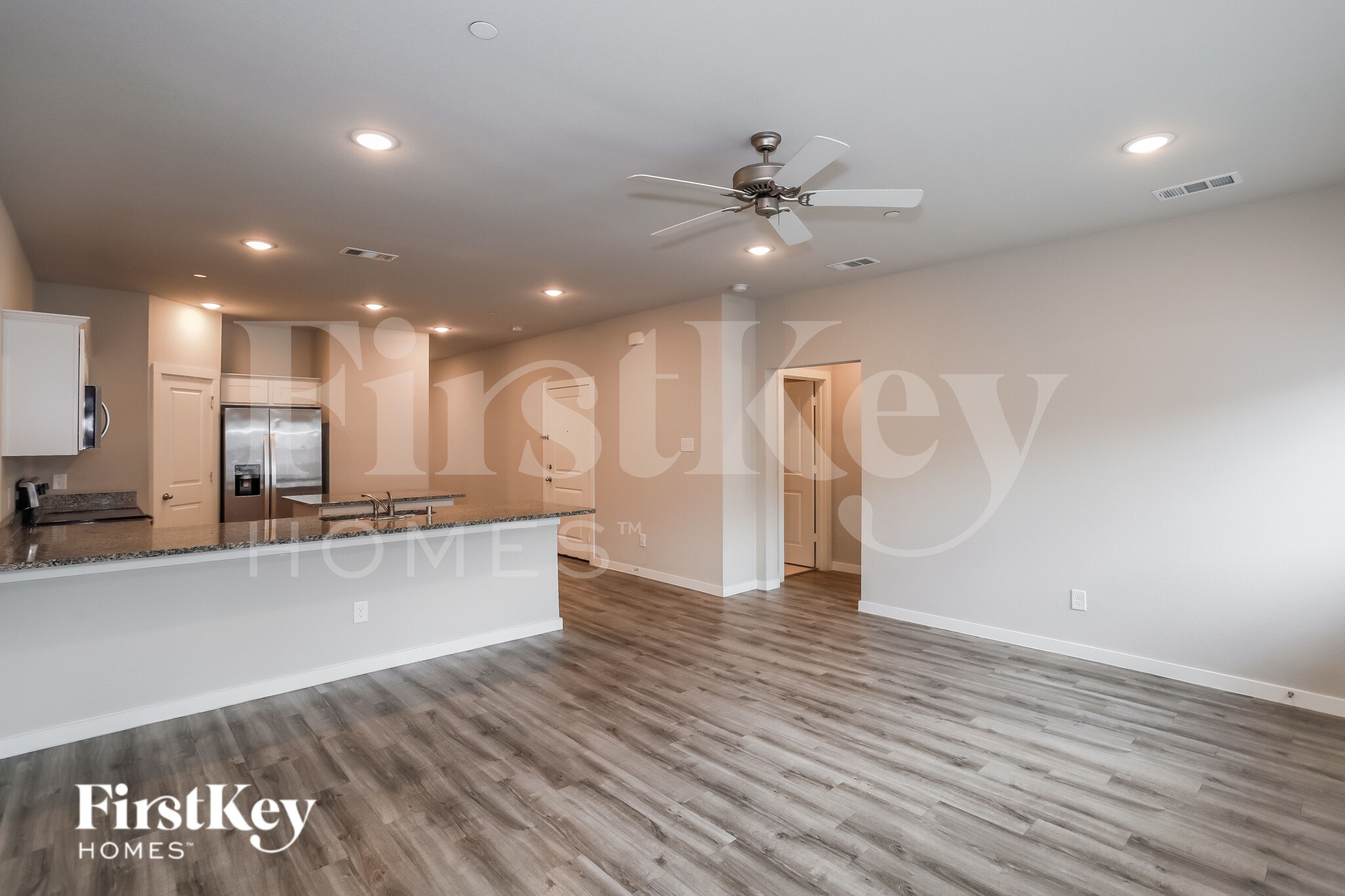 Building Photo - 613 Ava Trl