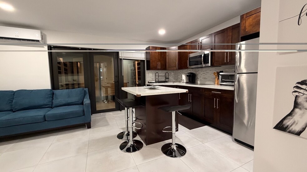 Building Photo - 7550 S Waterway Dr