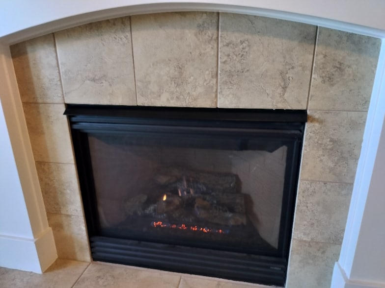 Building Photo - 810 S Dixie Dr