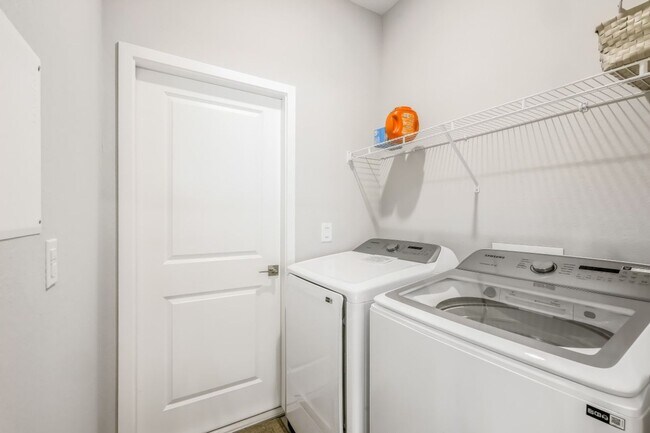 Building Photo - Charming 3BR House in Cape Coral