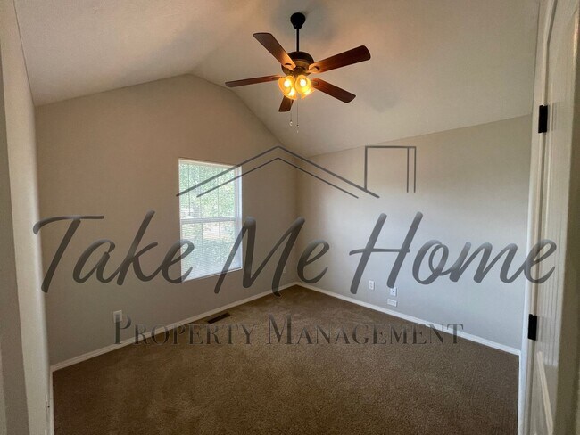 Building Photo - 5650 W Sugar Pine Dr