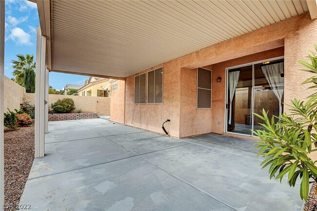 Building Photo - 9013 Big Plantation Ave