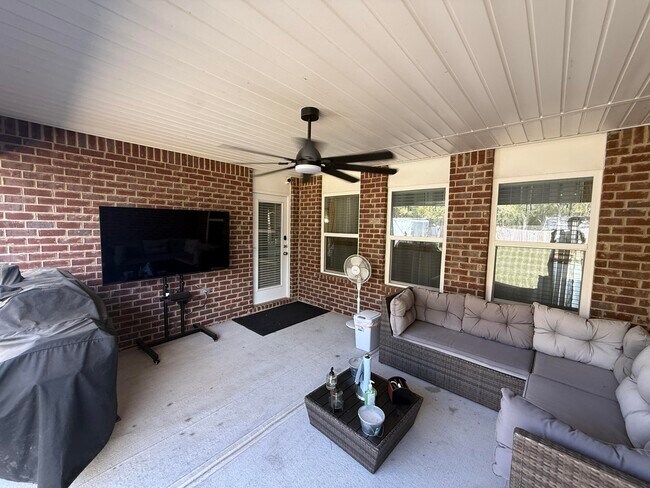 Building Photo - 8616 Tarsus Dr