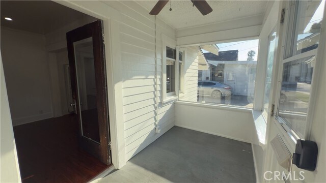 Building Photo - 118 E Palm Ave