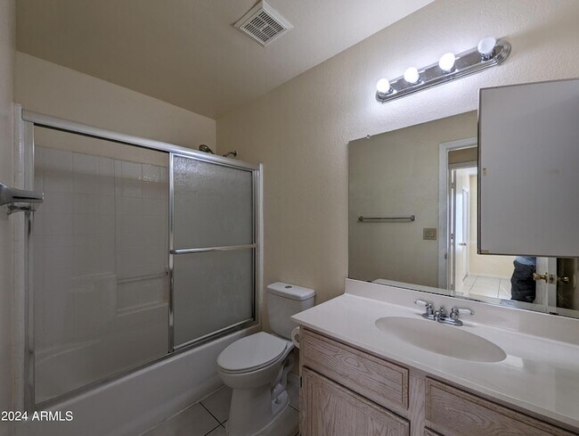 Building Photo - 11941 N 69th Ave