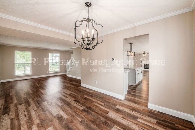 Building Photo - 2940 Wynridge Dr