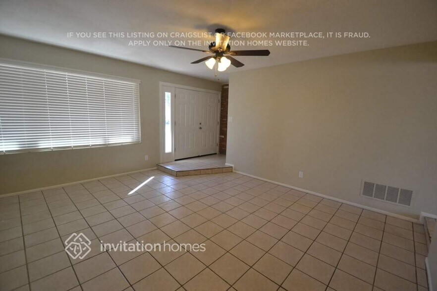 Building Photo - 4220 W Mission Ln