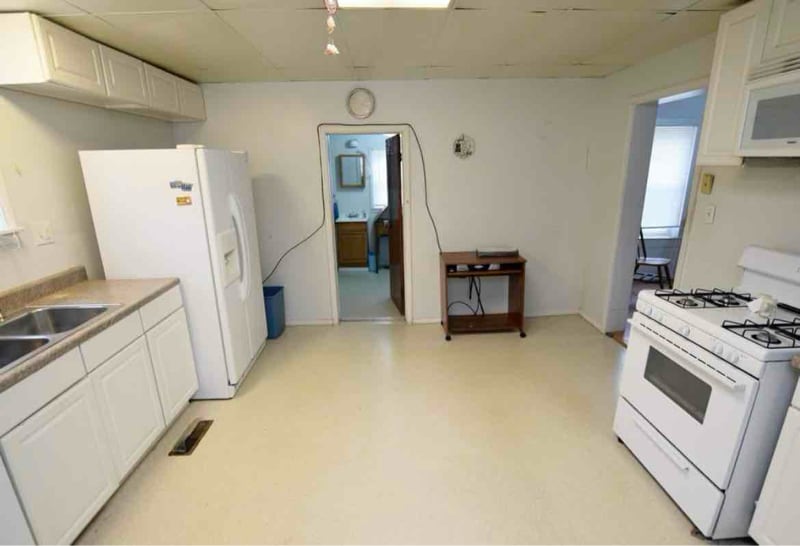 Building Photo - 424 W Chickasaw St