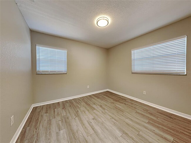 Building Photo - 1227 Hamilton Ave