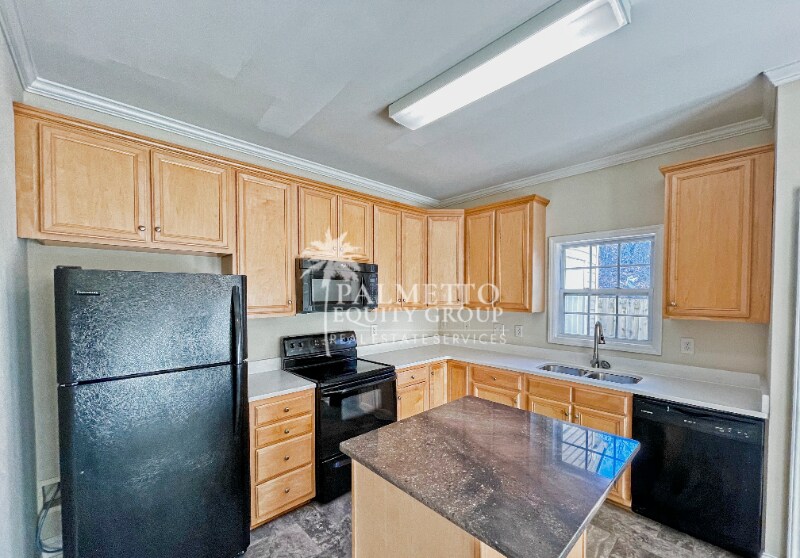 Building Photo - 4445 Baylor St