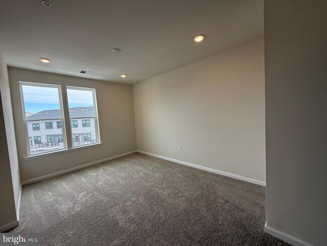 Building Photo - 1 Culvert Dr