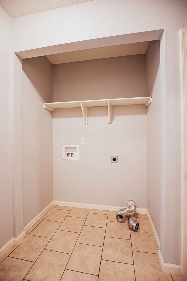 Building Photo - Phelps Grove - Brand NEW to the Market!! 3...