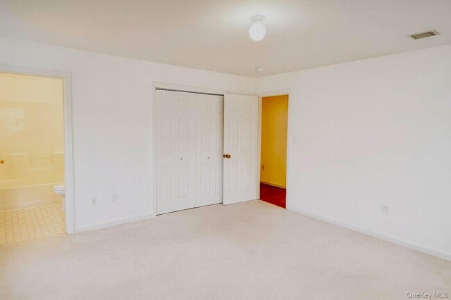 Building Photo - 18 Penny Ln