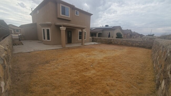 Building Photo - HOME FOR RENT ON THE EASTSIDE