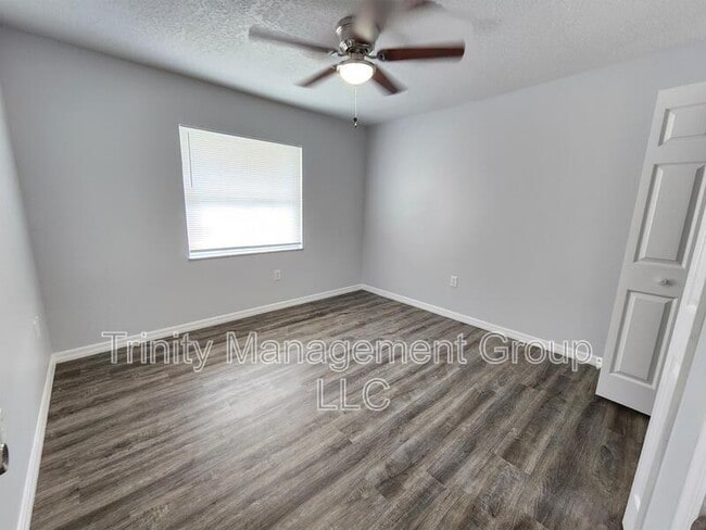 Building Photo - 12095 Elgin Blvd