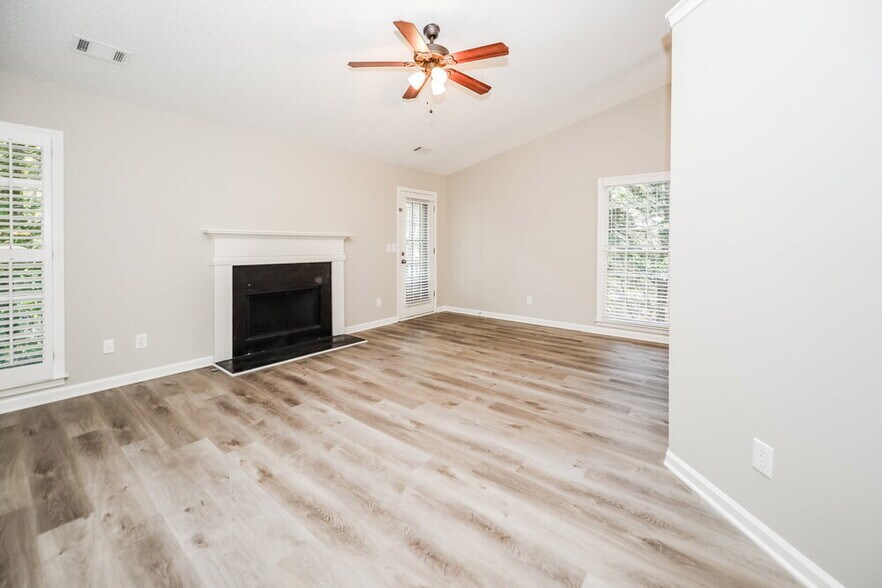 Building Photo - 2660 Windstream Way NW