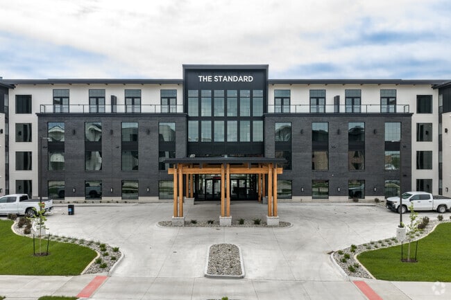 Building Photo - The Standard at Prairie Trail