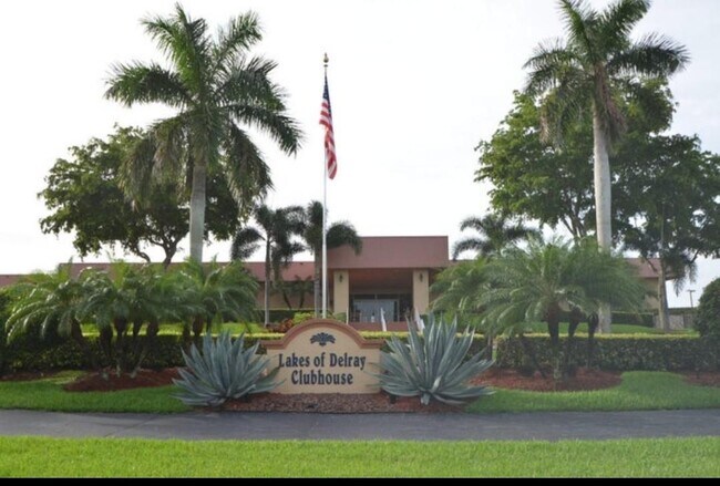 Building Photo - 15461 Lakes of Delray Blvd