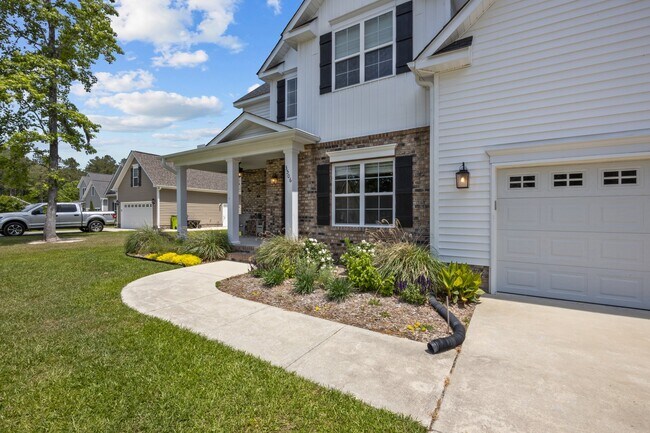 Building Photo - 3506 Sir James Ln