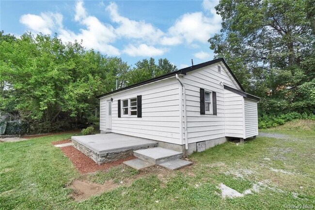 Building Photo - 246 Orchard Dr