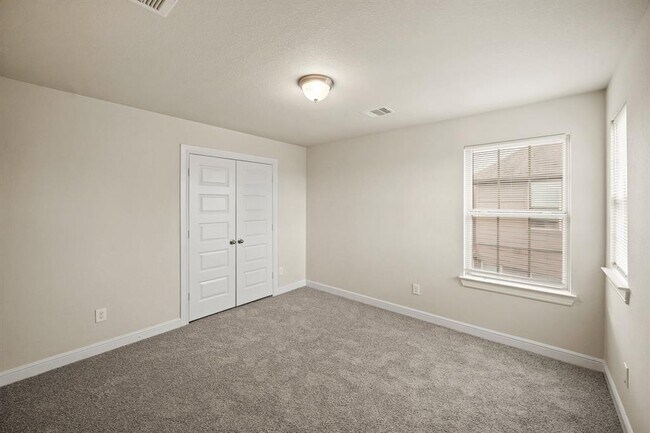 Building Photo - 18906 Whitehaven Bend Ln