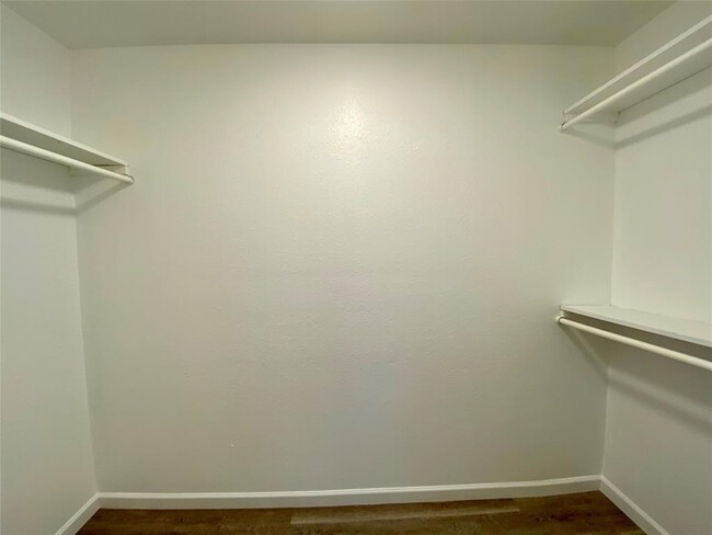 Building Photo - 5502 Longhorn Landing