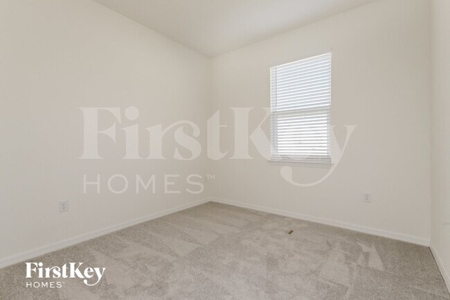 Building Photo - 113 Windsor Reserve Dr