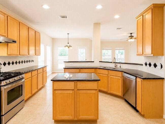 Building Photo - 1815 Granite Field Ln